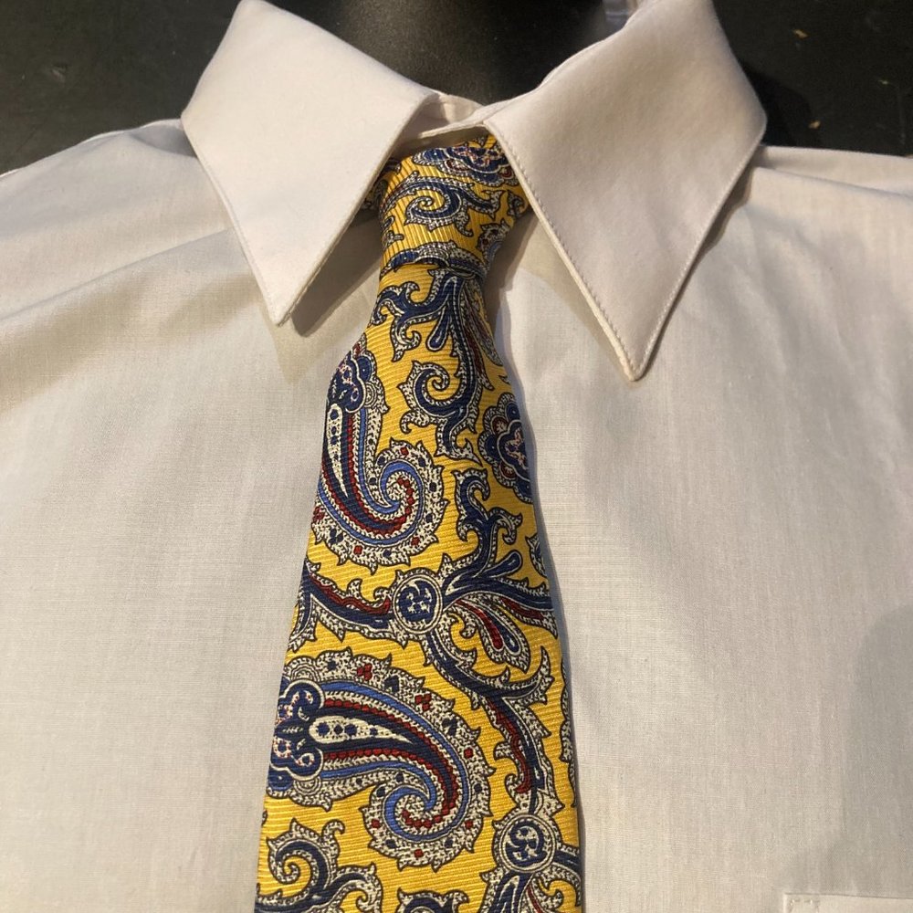 Lauren Ralph Lauren LRL Mens Silk Tie Paisley Yellow Hand Finished Necktie